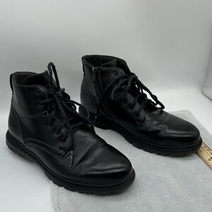 Florsheim Boys Lookout Plain Toe Lace-Up Boots JR Boys 6m
#16690-001 Color Black